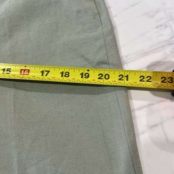 NWOT Magaschoni linen/cotton blend trousers with belt. - Picture 11 of 14